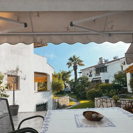 Daire Serein - Beachfront Maisonette *